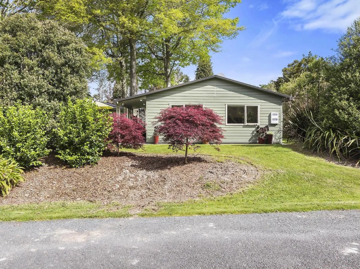 Te Miro Cottage - Lake Tarawera Cottage Holiday home