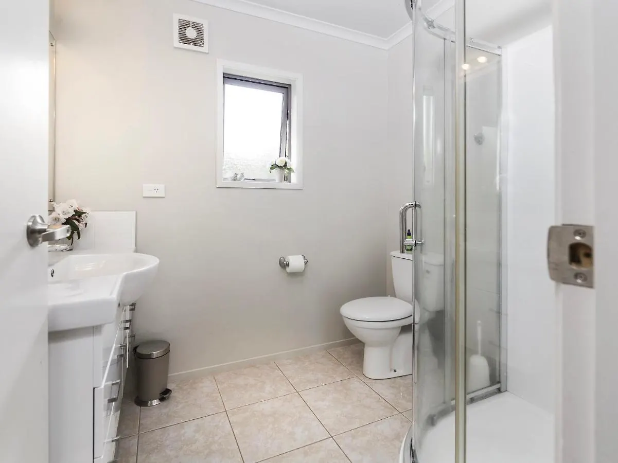 Holiday home Te Miro Cottage - Lake Tarawera Cottage